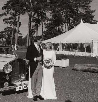 White Wedding Pole Marquee for Hire | Fairytale Marquees | Available in Bedfordshire, Hertfordshire, Buckinghamshire and Cambridgeshire